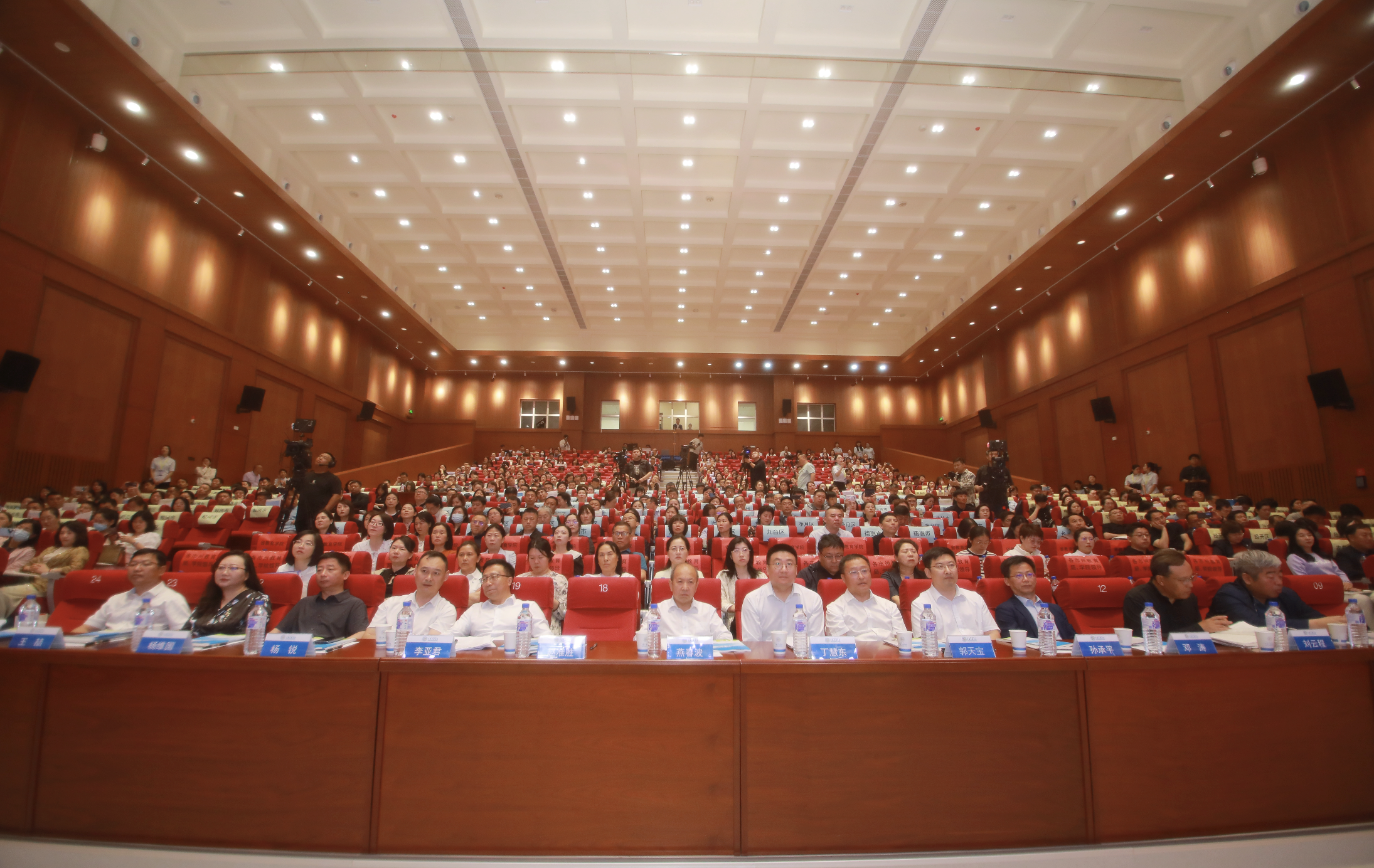 课程改革的吉林探索——长春净月高新区承办吉林省基础教育课程改革实验成果展示教研活动