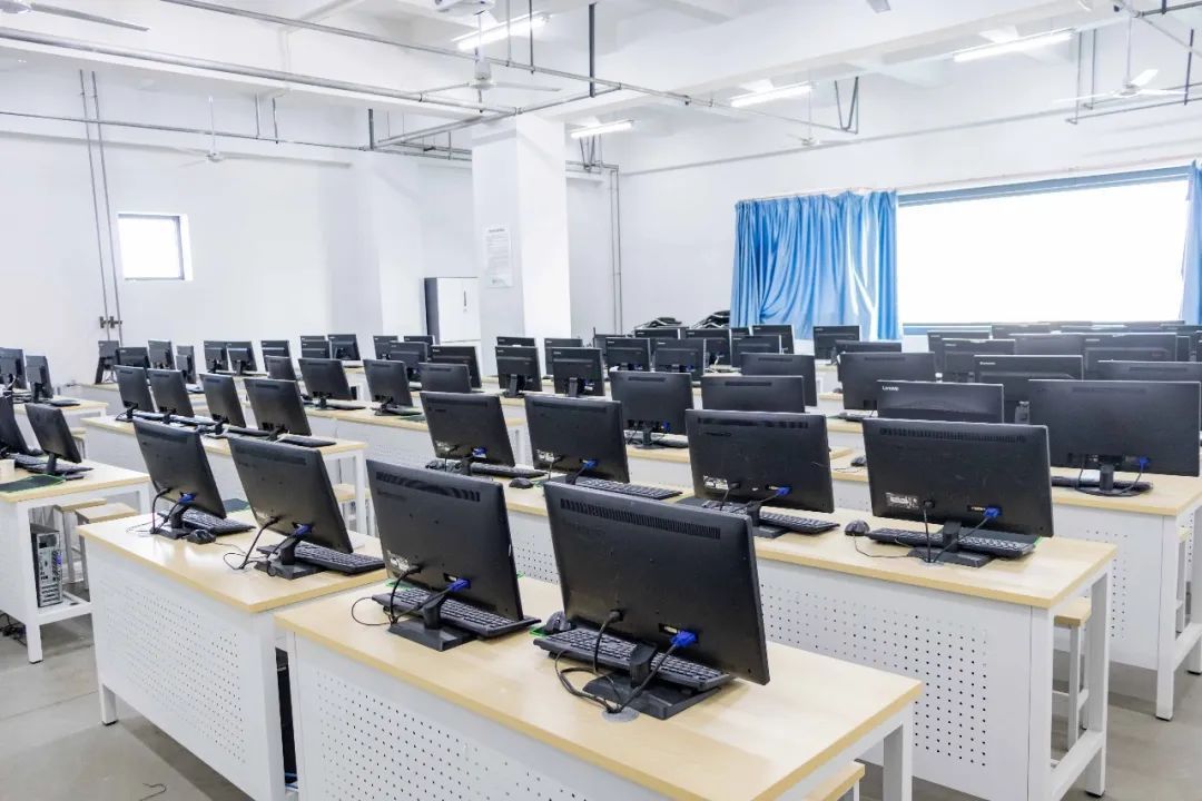 西安汽车职业大学：机电与智能制造工程类专业实验实训基地