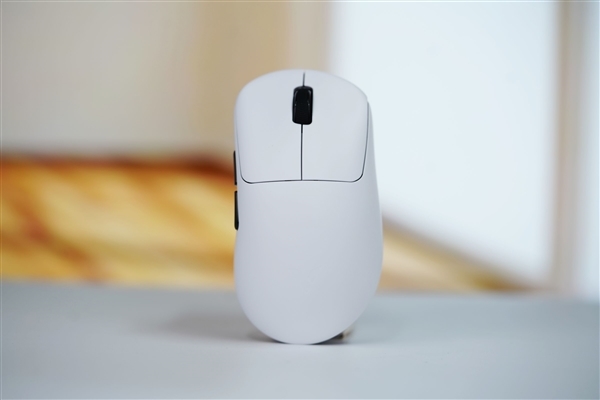 原生级双8K回报率,雷柏VT3S鼠标图赏