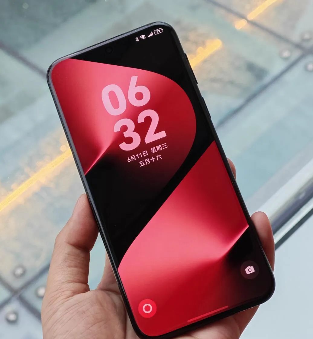 华为今天开售的新机,突然就卖爆了