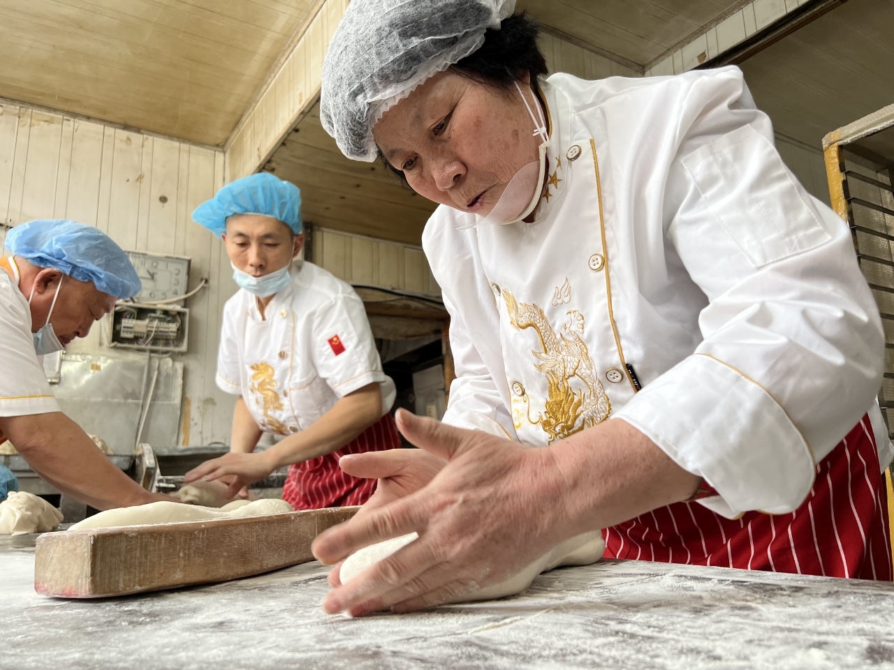 青岛乡里乡亲|乡村手艺“技良人”--唐彩玲：“面”里乾坤大 “揉”中岁月长