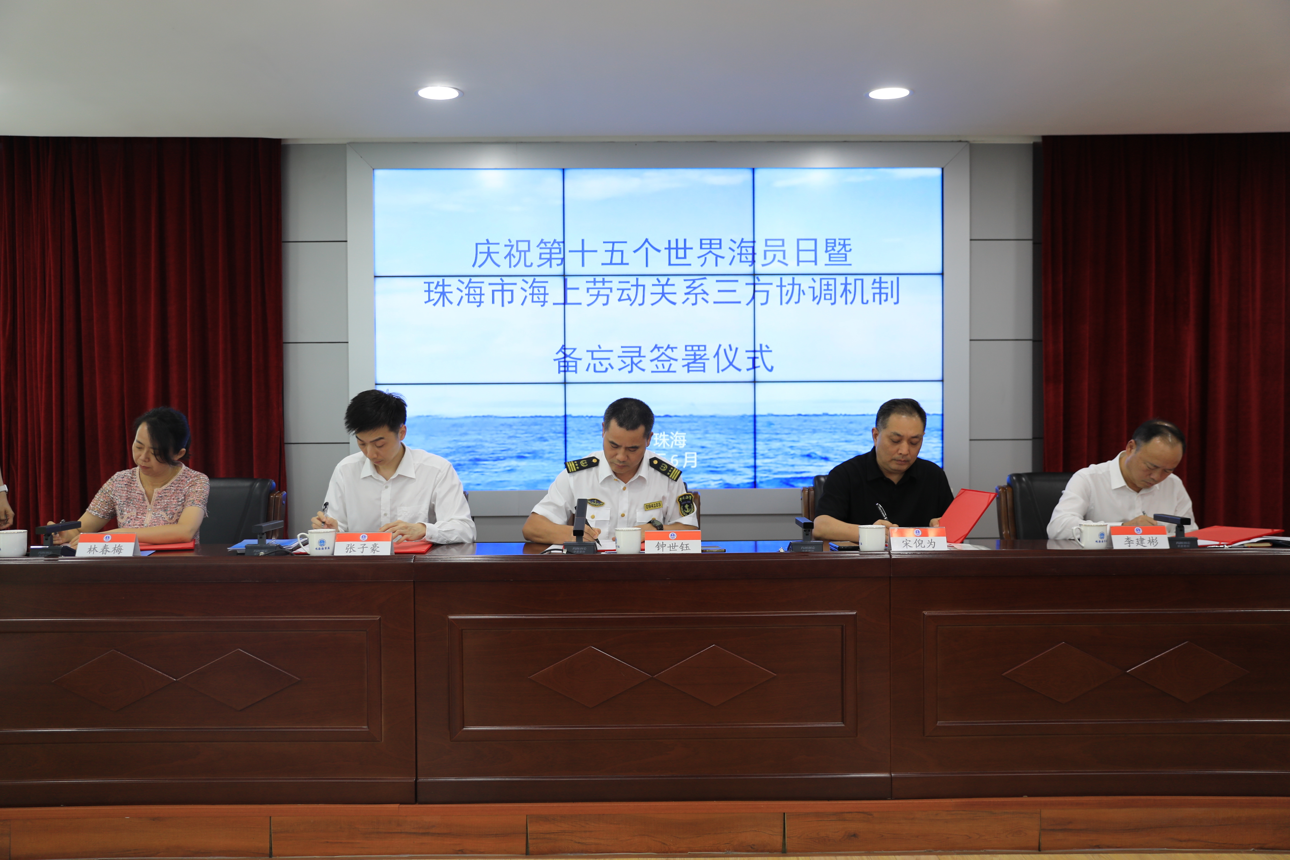 拍摄：马丽玉