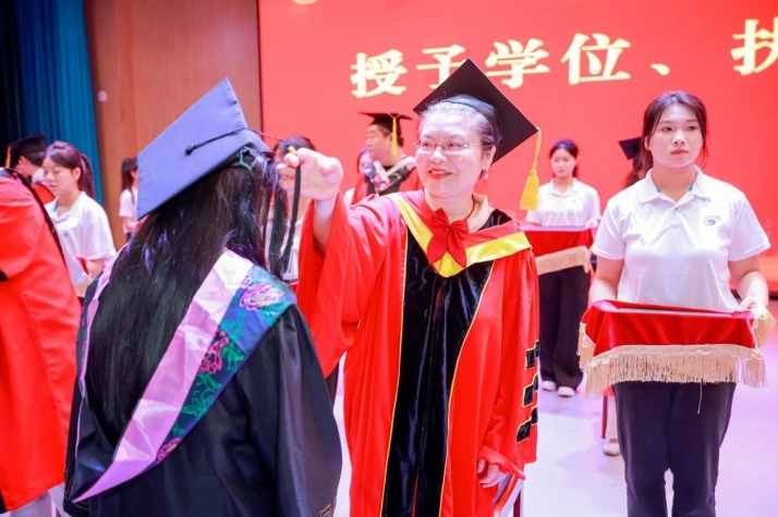 江西師范大學科學技術學院2025年畢業典禮暨學位授予儀式舉行