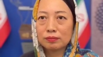 凤凰卫视记者李睿接受伊朗媒体采访