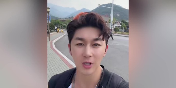 对话“泰山陪爬”男演员：上热搜后被“竞价”，最高说给19999元