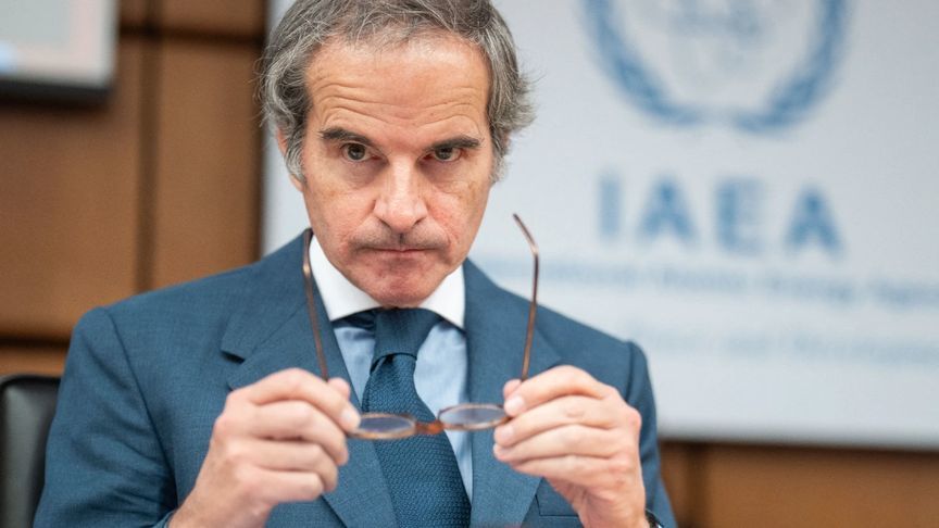 伊朗屈辱停火，谁签美以动武通行证？“递刀者”格罗西浮出水面