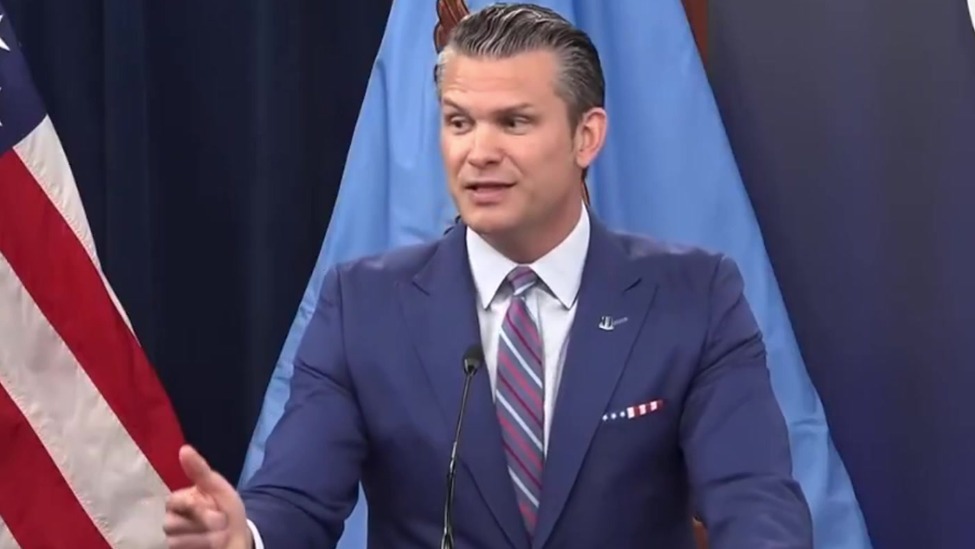 美防长：想知道福尔多核设施怎样了？带把大铲子去伊朗啊