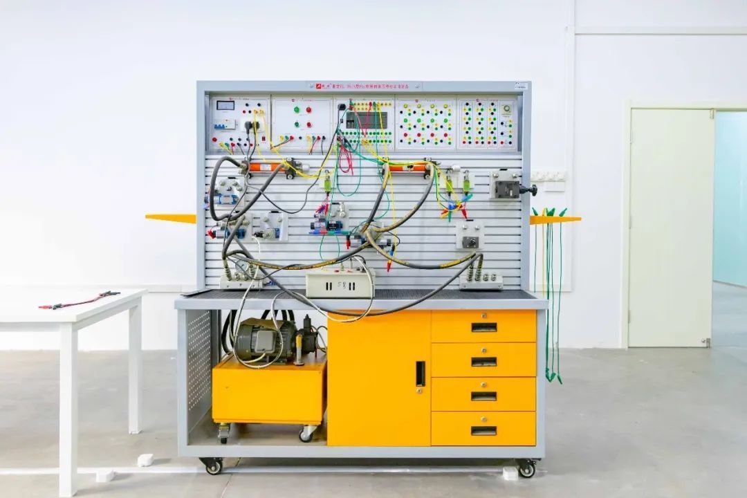 西安汽车职业大学：机电与智能制造工程类专业实验实训基地