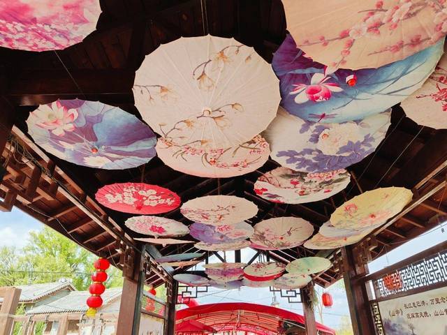 华亭美食集市嗨翻天　乡村旅游火出圈