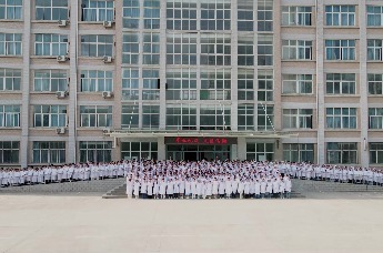 西安医学高等专科学校：天使即飞翔