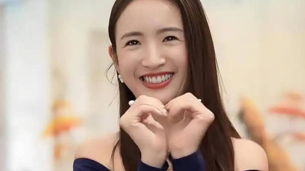 喜报！42岁林依晨二胎得子，经纪人实锤男宝，大女儿长辈照料封面图