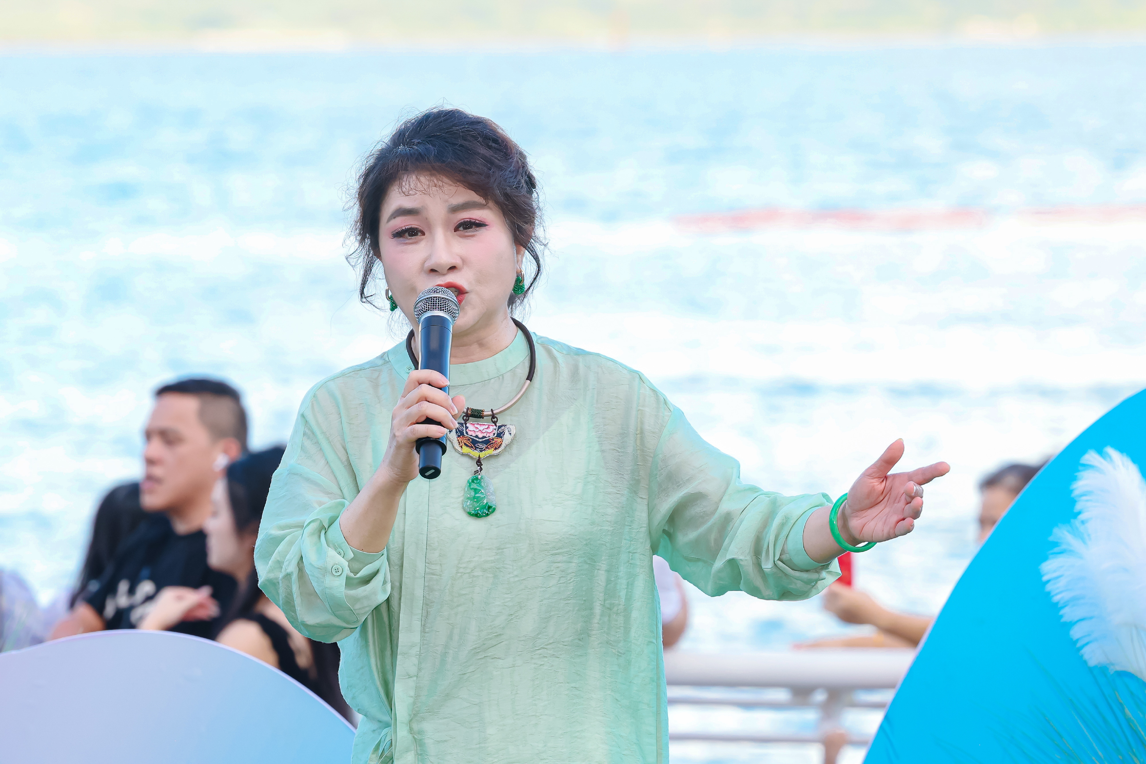 曲唱风情,风解曲中艺