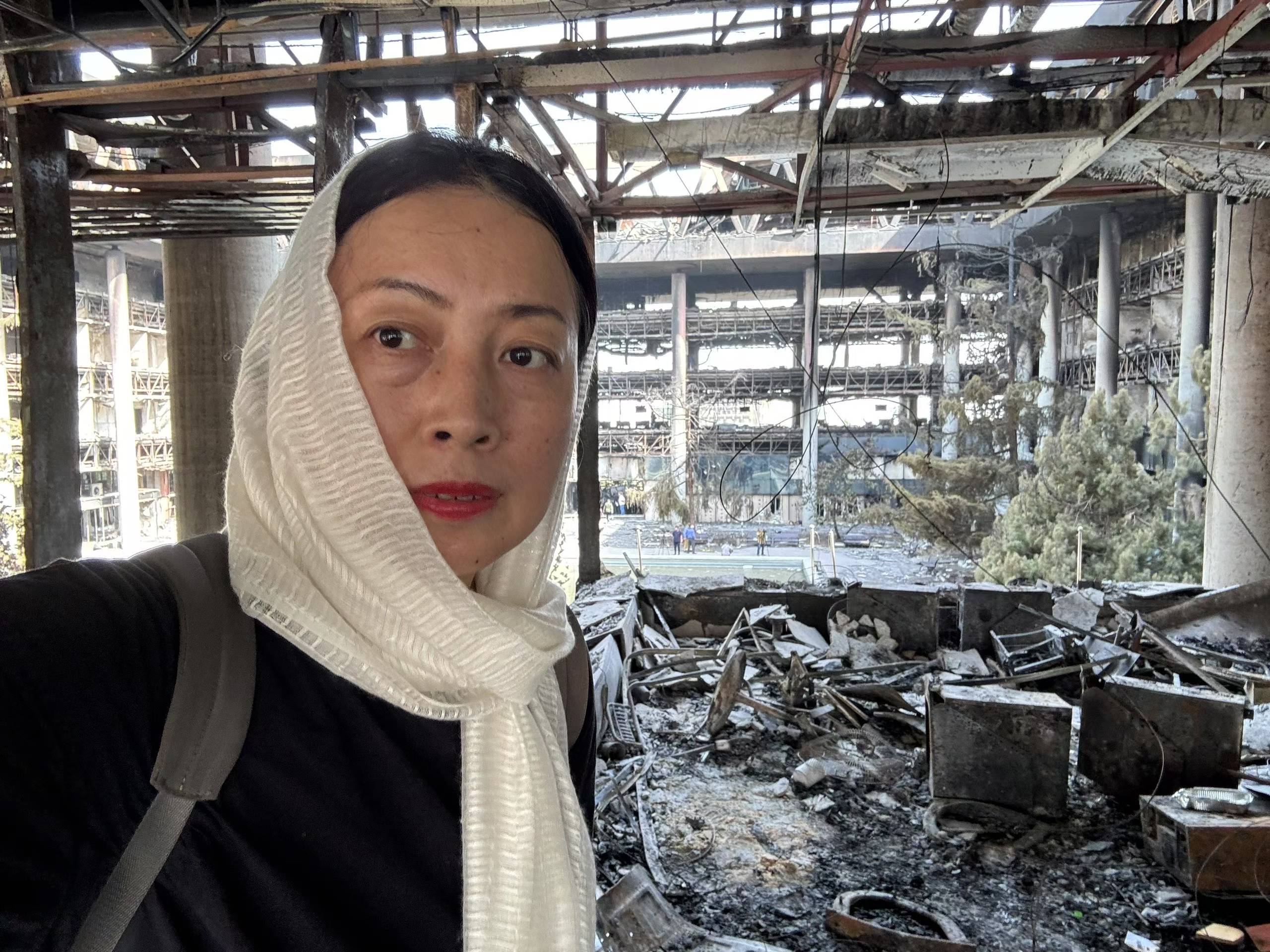 凤凰女记者战地日记|伊朗民众：政府整天关注头巾这些不重要的事，反而忘了敌人的存在