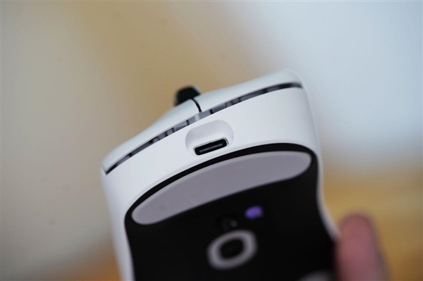 原生级双8K回报率,雷柏VT3S鼠标图赏