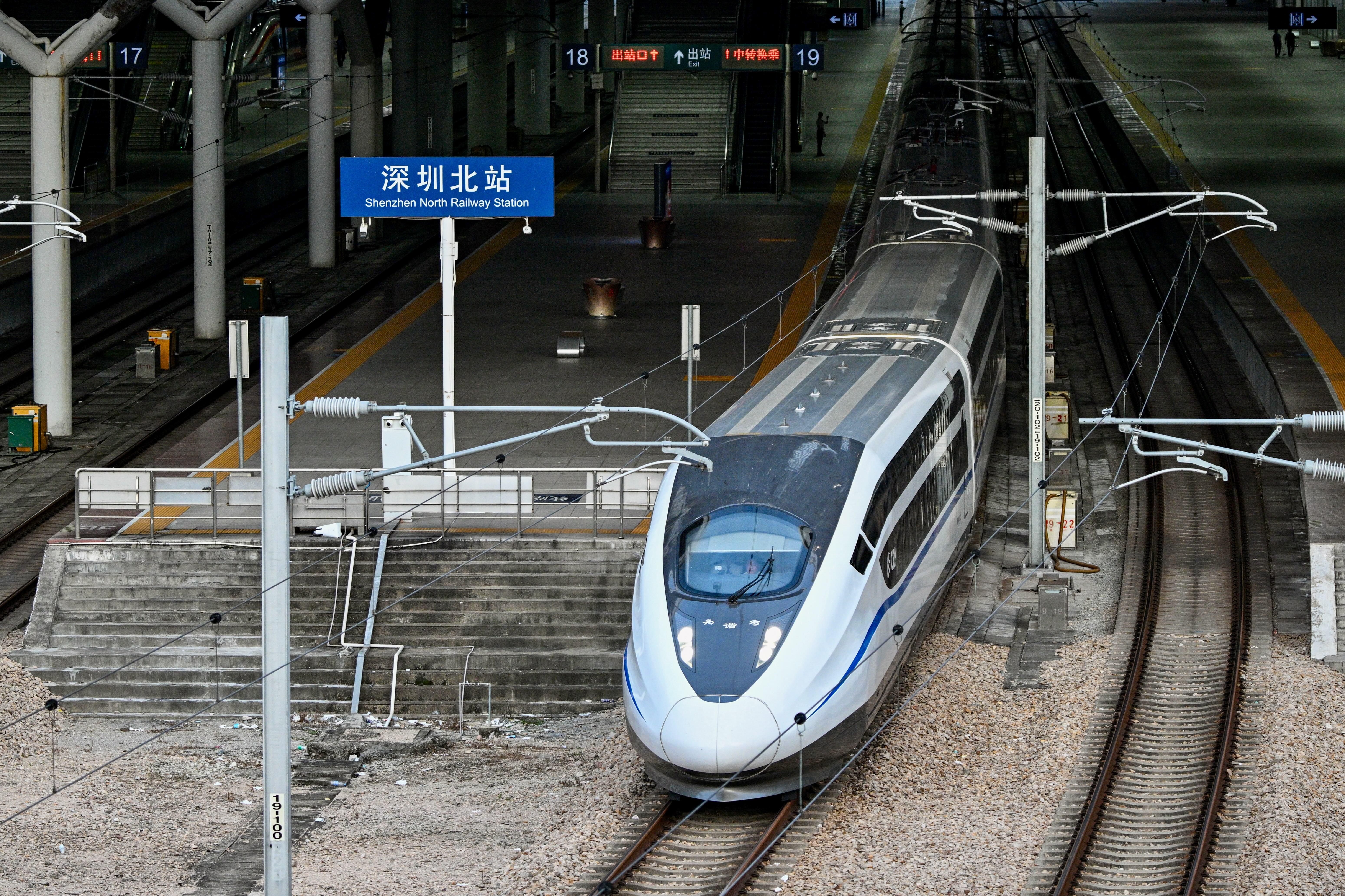 高铁动卧到太原 便捷出行多通途