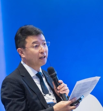AI技术赋能金融服务 中国银联出席2025年夏季达沃斯论坛