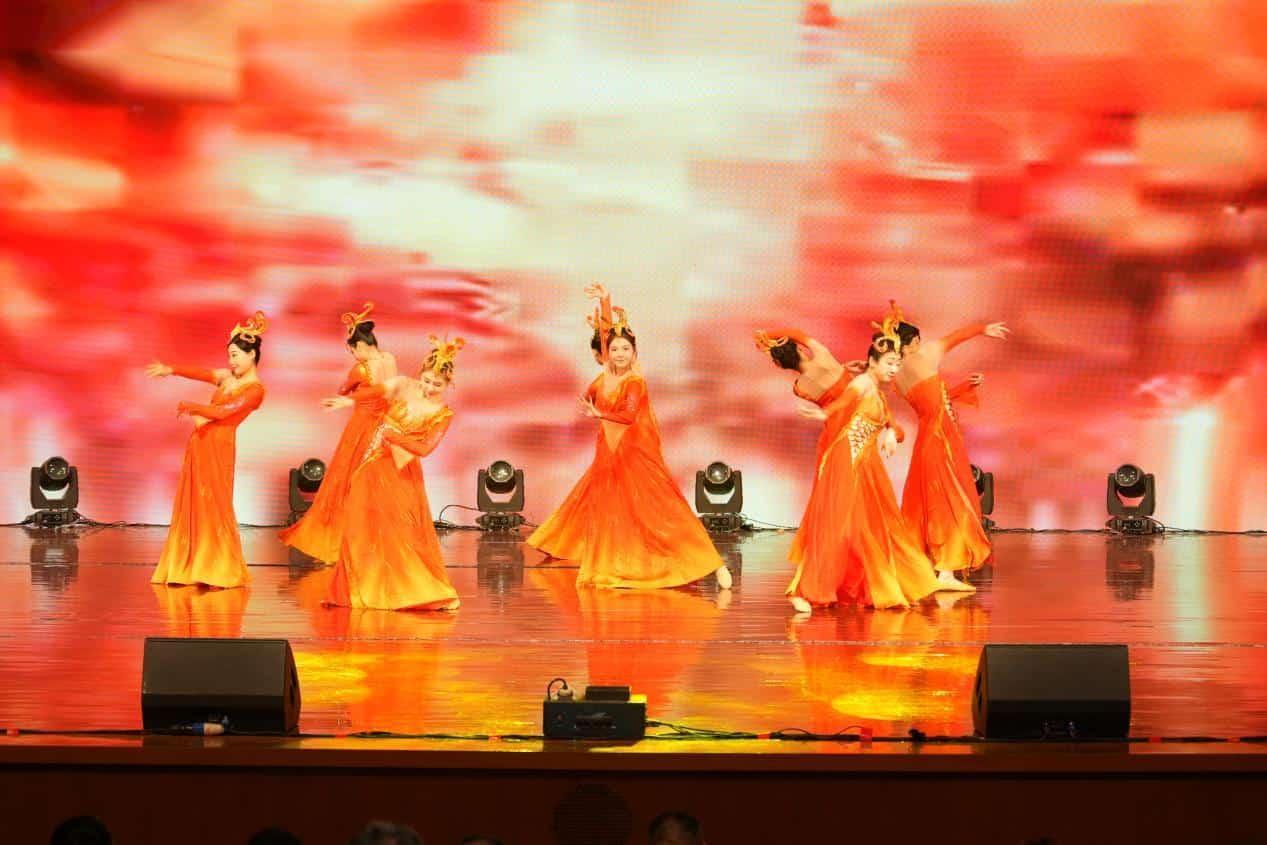 时光淬经典・尚品护安康 | 一带一路文创健康之旅盛大启幕,“文创+健康”开启全球康养新篇章