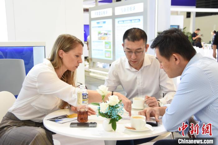 第二届中欧班列（郑州）博览会在河南举行