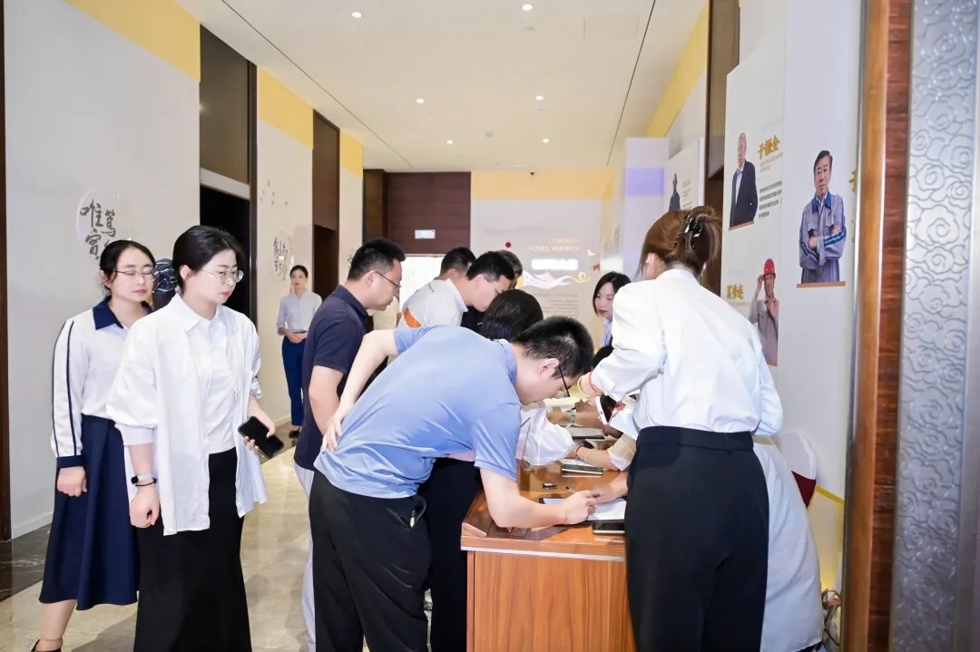 山海携手谱新篇 和田招商引资推介会青岛站成功举办