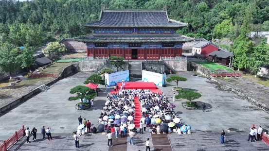 “青年世界说”第四季“寻真天地 影绘武当”活动在武当山举办