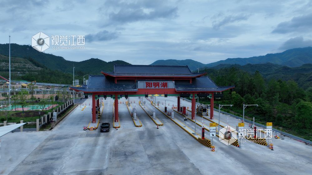 2025年6月23日，江西交投集团投资建设的遂川至大余高速公路各项建设进入收尾冲刺。