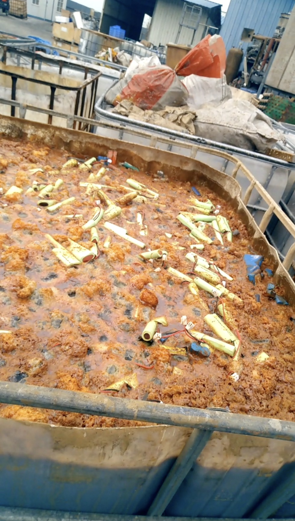 在电池坟场 宁德时代也干不过小作坊