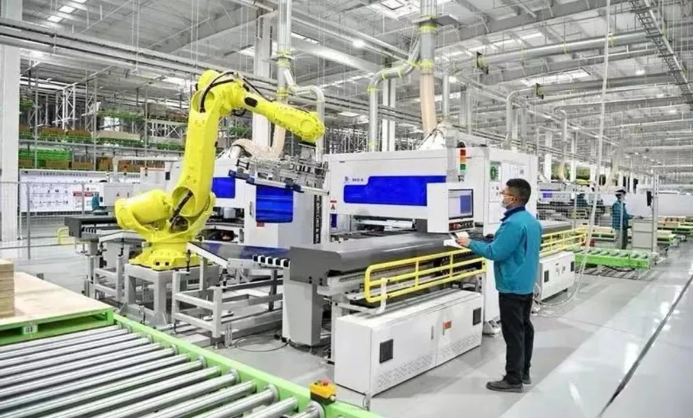 资料图，余江眼镜园企业生产车间。图片来源：幸福余江