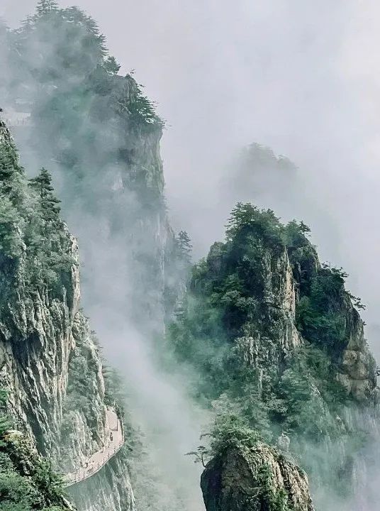 DƬ