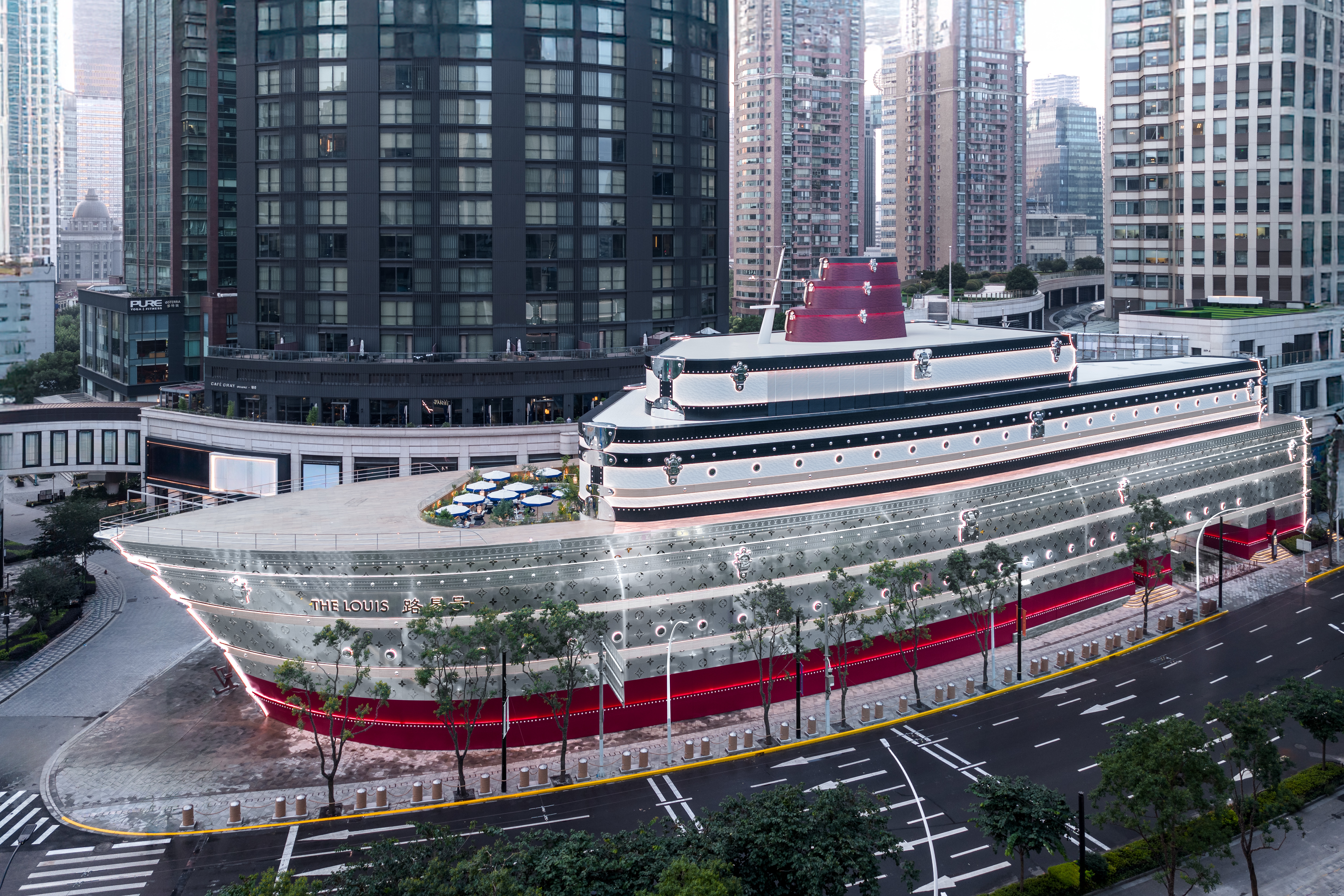 路易威登于上海启幕全新概念地标
