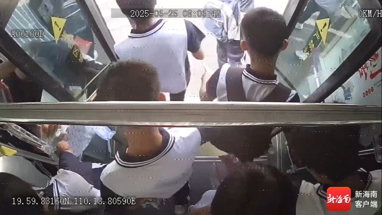 学生抵达。通讯员供图