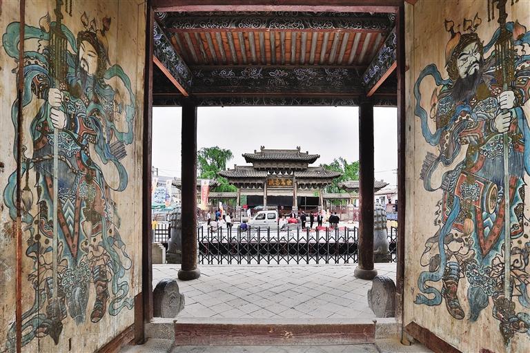 鲁土司衙门　记者　马军　摄