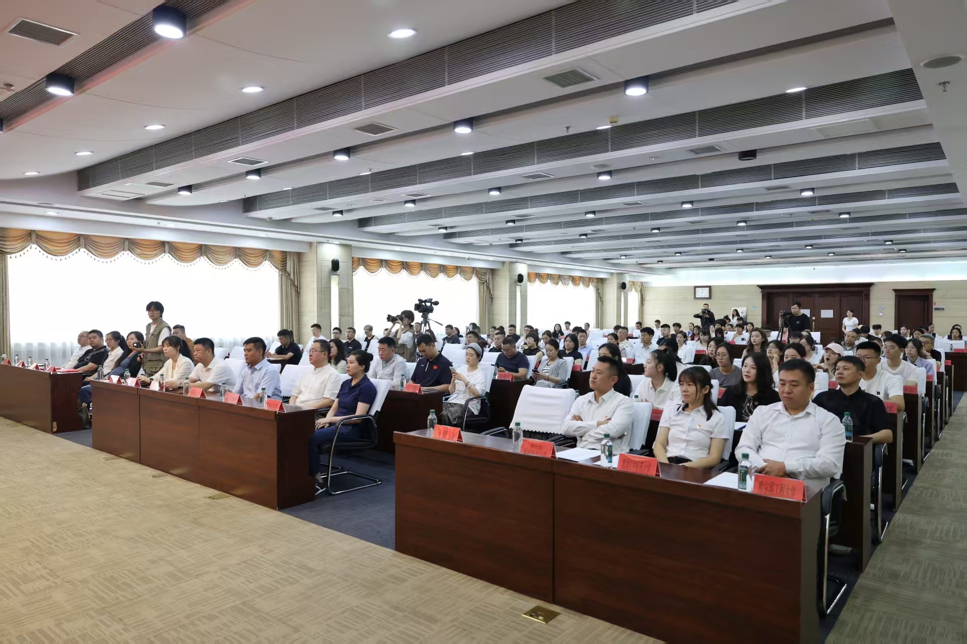 黑龙江省两岸交流志愿服务工作会议在哈尔滨市召开