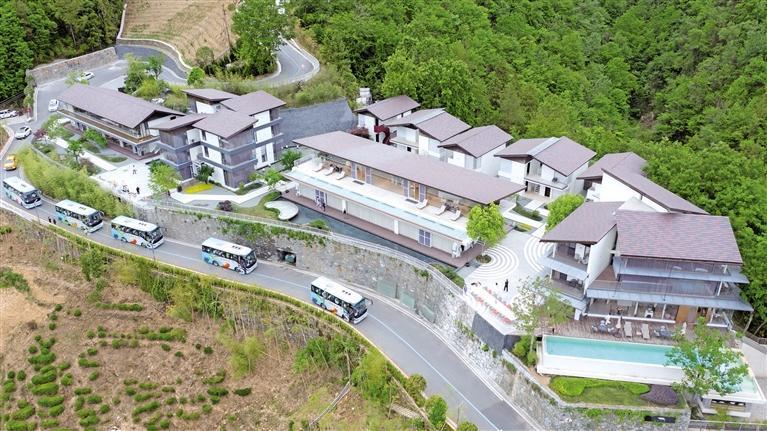 位于镇坪县的小石山居民宿（资料照片）。 受访单位供图