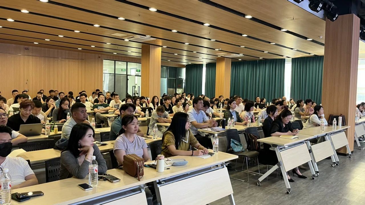 徐州市商务局举办2025徐州电商人才第一期培训班