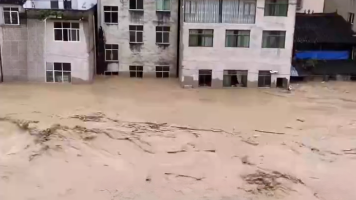 全县67条河，洪峰流量超日常75倍！100秒看懂榕江洪水为啥这么大