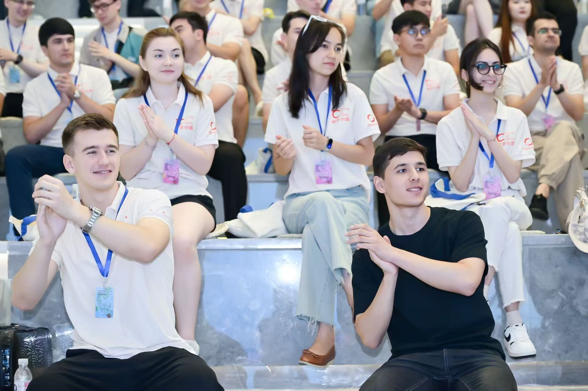 30个国家100名留学生齐聚青岛——“上合青年&middot;邂逅青岛”上合组织国家青少年践学活动开营