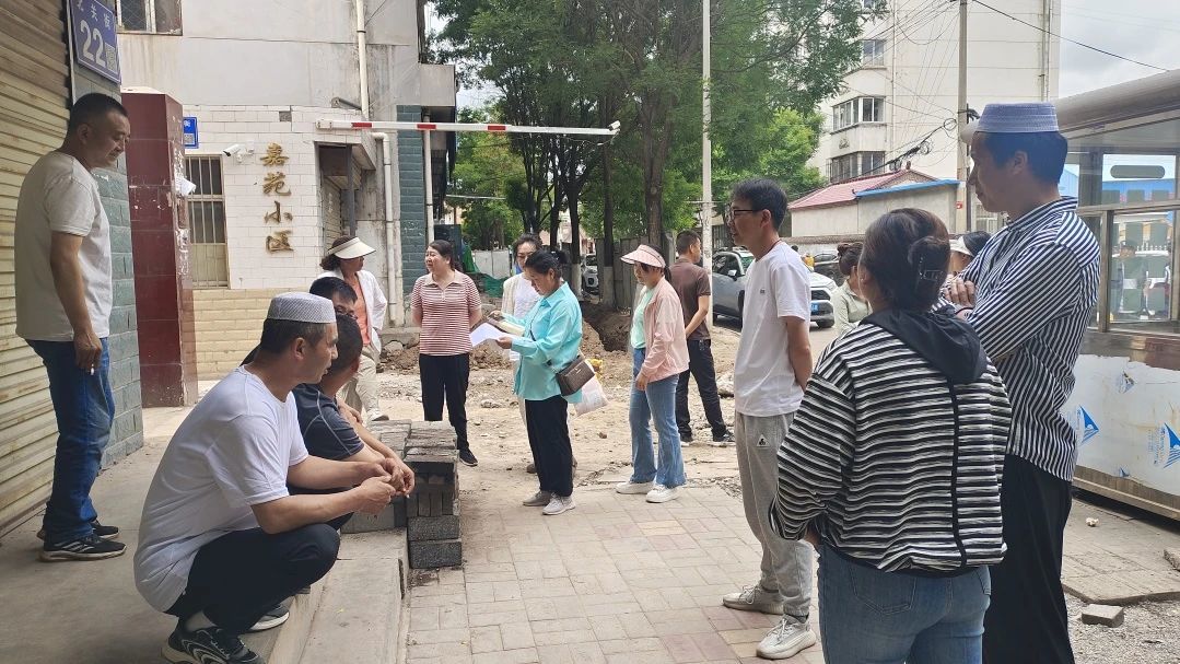 居民从旁观者变参与者　华亭社区治理“合伙人”上线