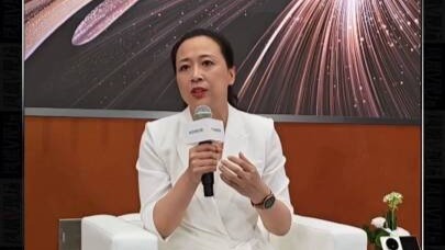 荣耀<em>方飞</em>揭秘折叠屏新形态：从硬件到情感陪伴