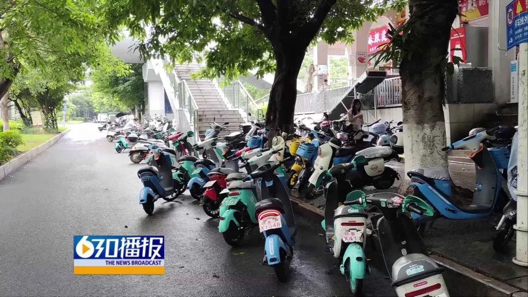 便利变成负担 赣州中心城区共享电单车乱停乱放现象突出