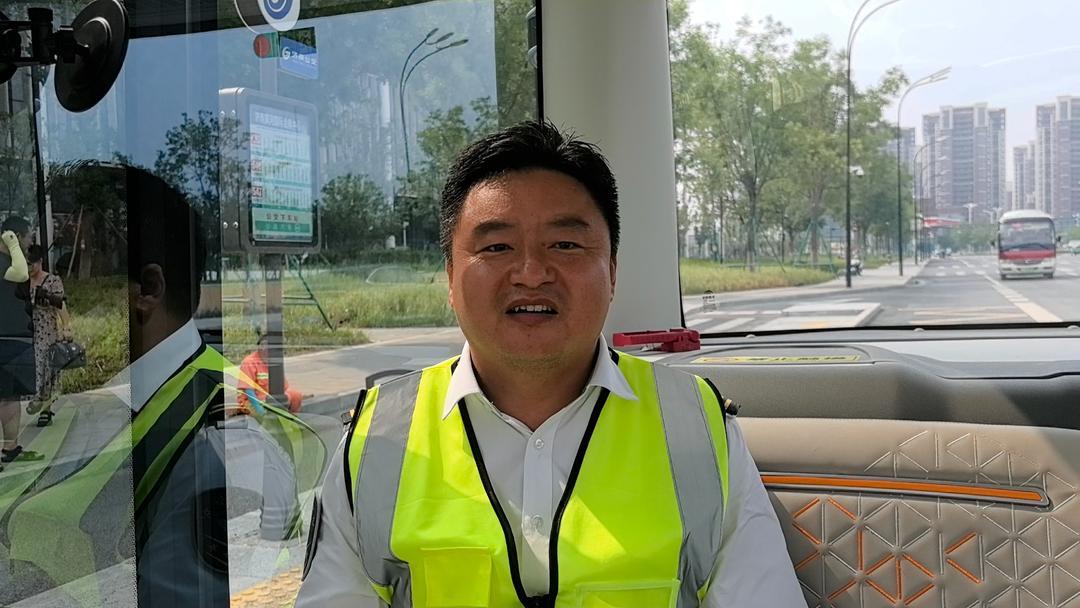 智能网联公交2号线随车安全员