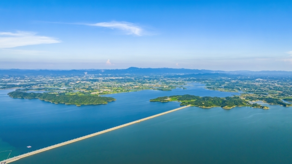 江豚灣水生生物保護基地風景如畫。