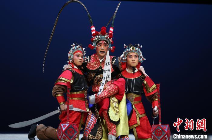 贛劇《南柯記》在江西省贛劇院大劇場上演（圖）
