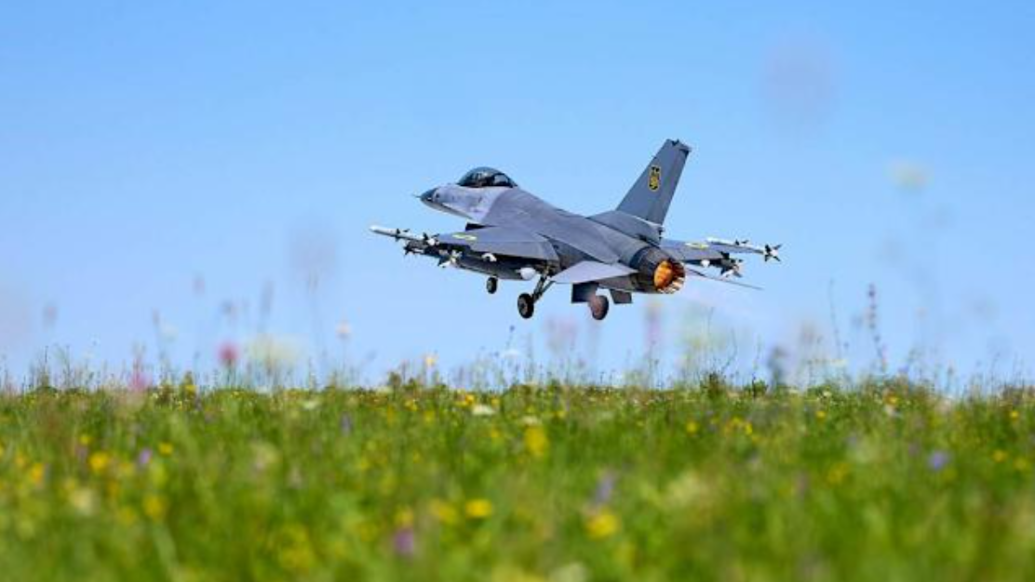 乌克兰军方：一架F-16战机被俄无人机击中坠毁