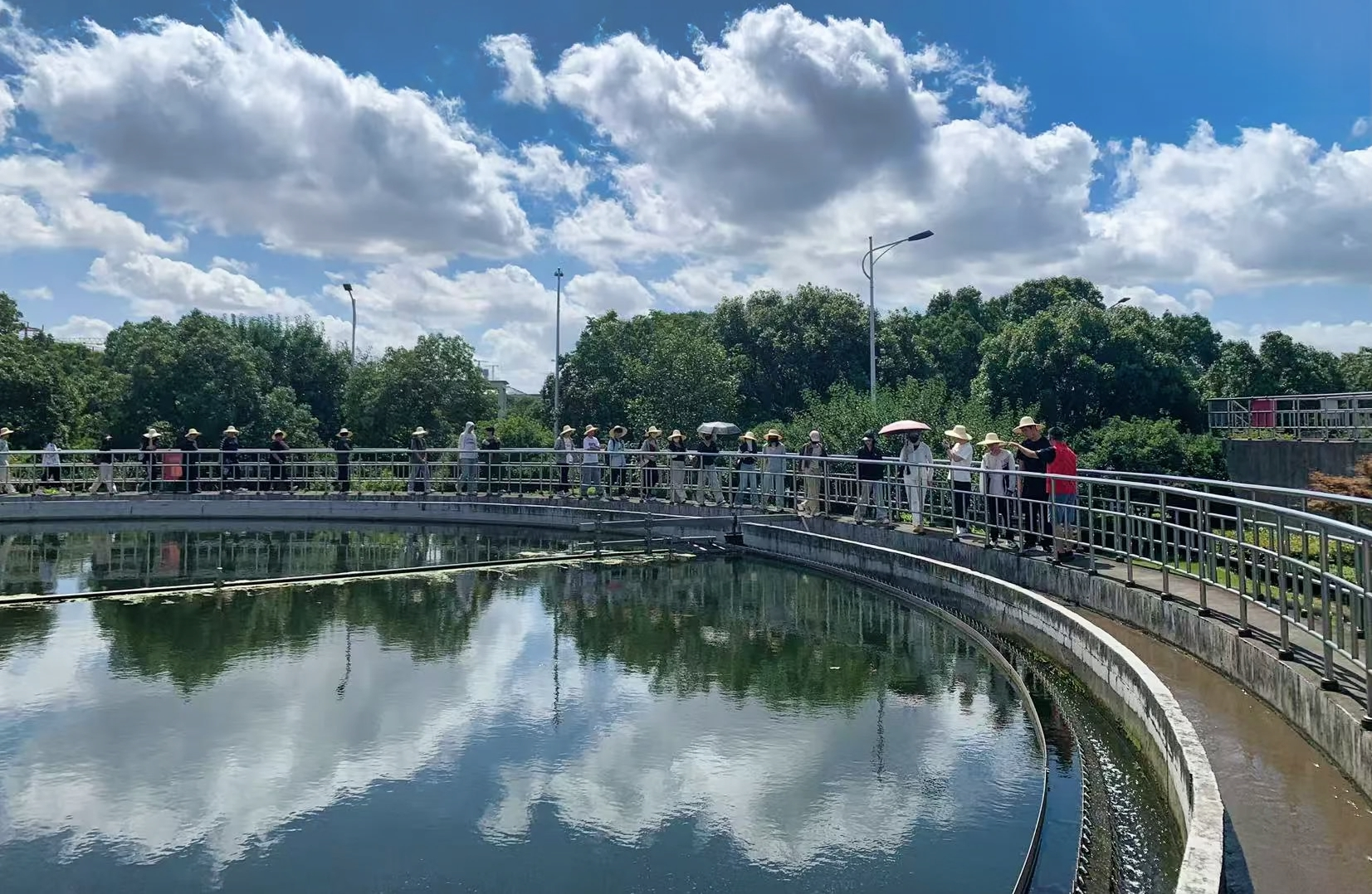 镇海污水处理厂暑期开放迎来宁大学生