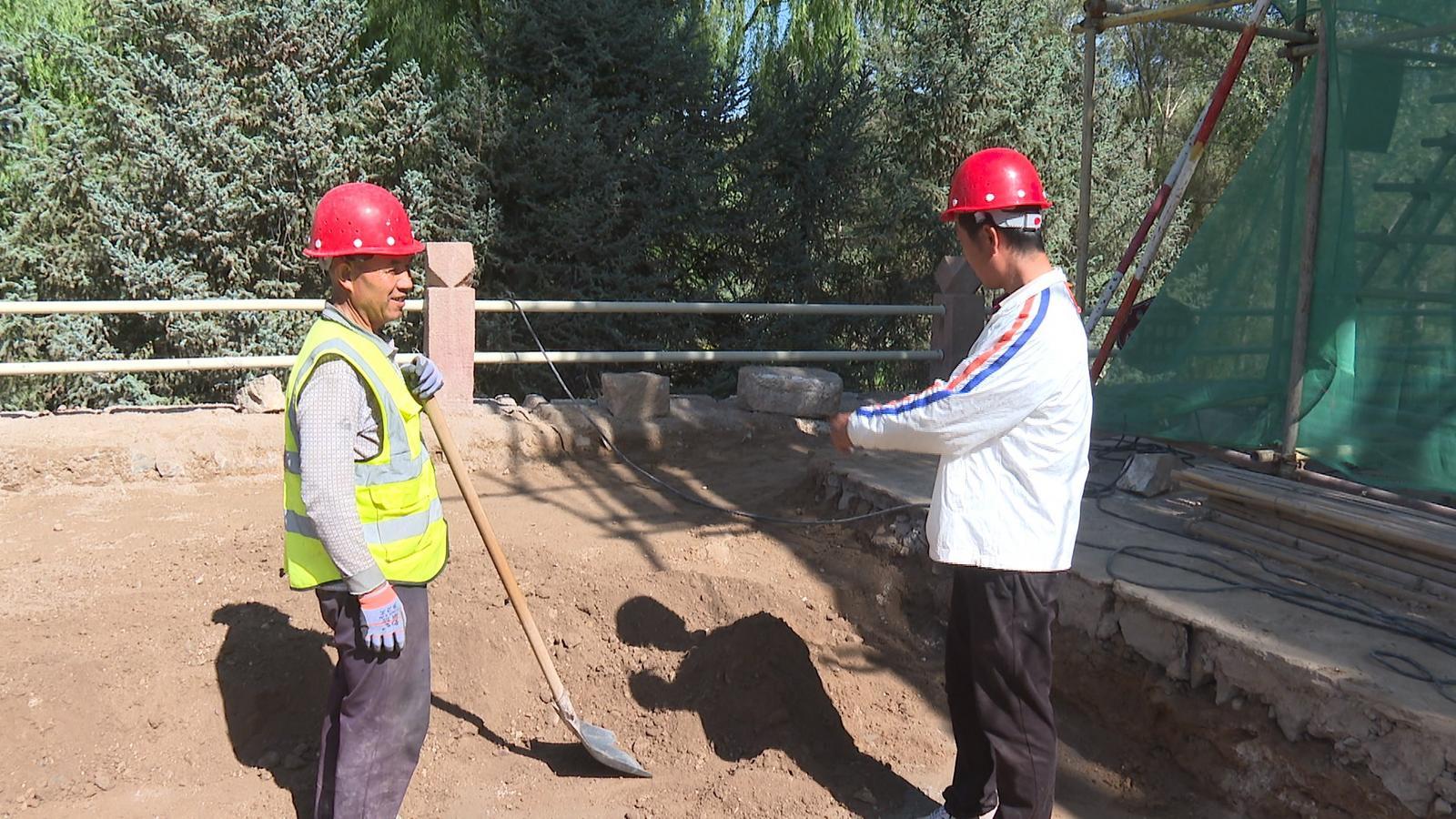 永昌北海子塔“美容”ing　工匠巧手唤醒600岁古建筑