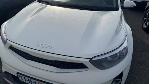 冰岛租车遭天价索赔当事人再发声：本计划3.5万出国玩半个月，平台现称6千元先走玻璃险