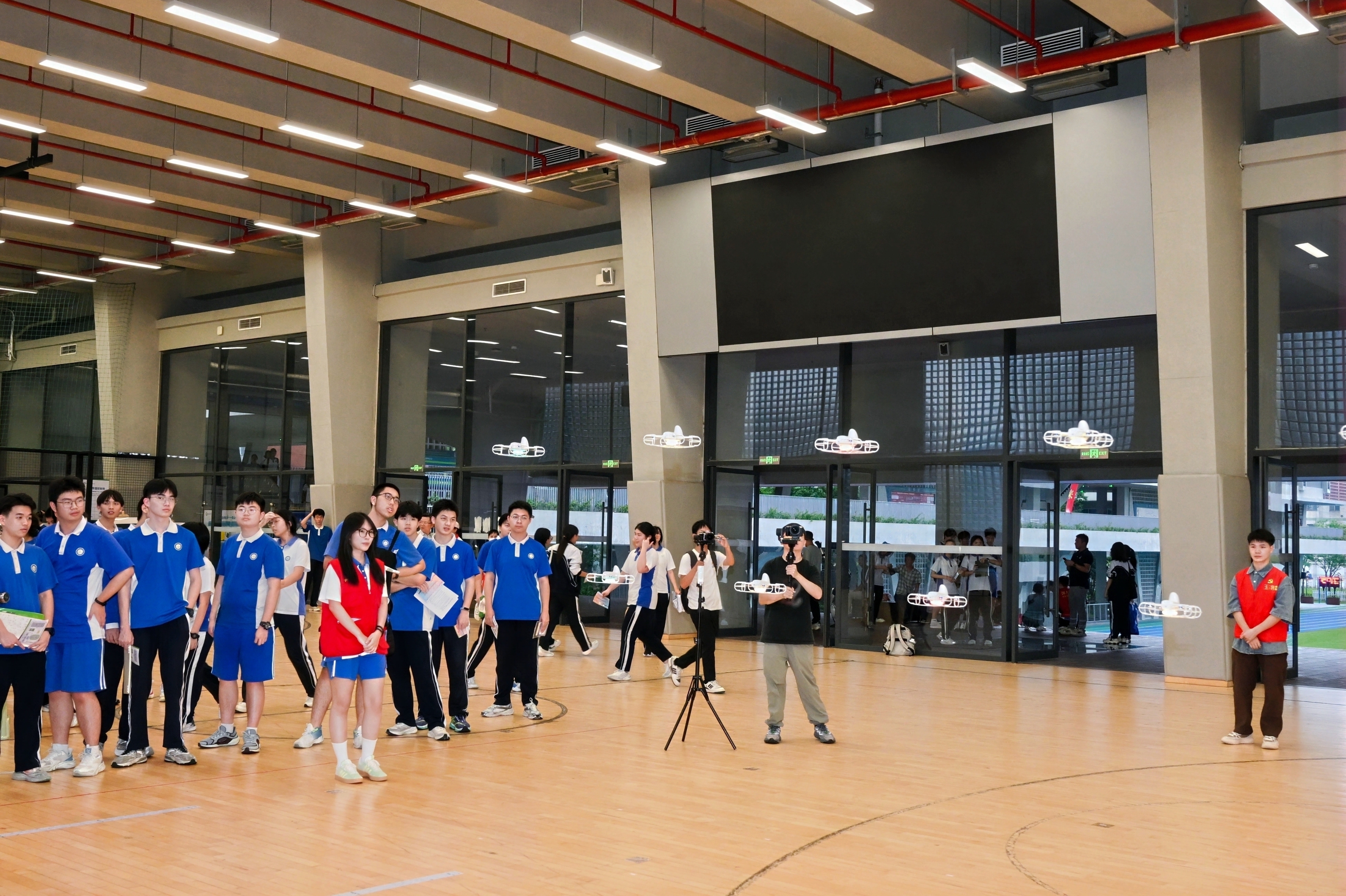 1.“AI未来 爱未来”深大实验第三届科技节暨深圳市光明区玉塘街道社区科技文化节现场.jpg
