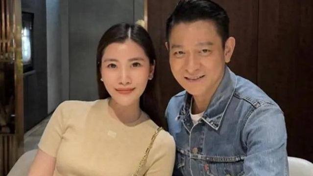 刘德华妻子的表妹怀上第三胎，称是送给丈夫40岁生日礼物封面图