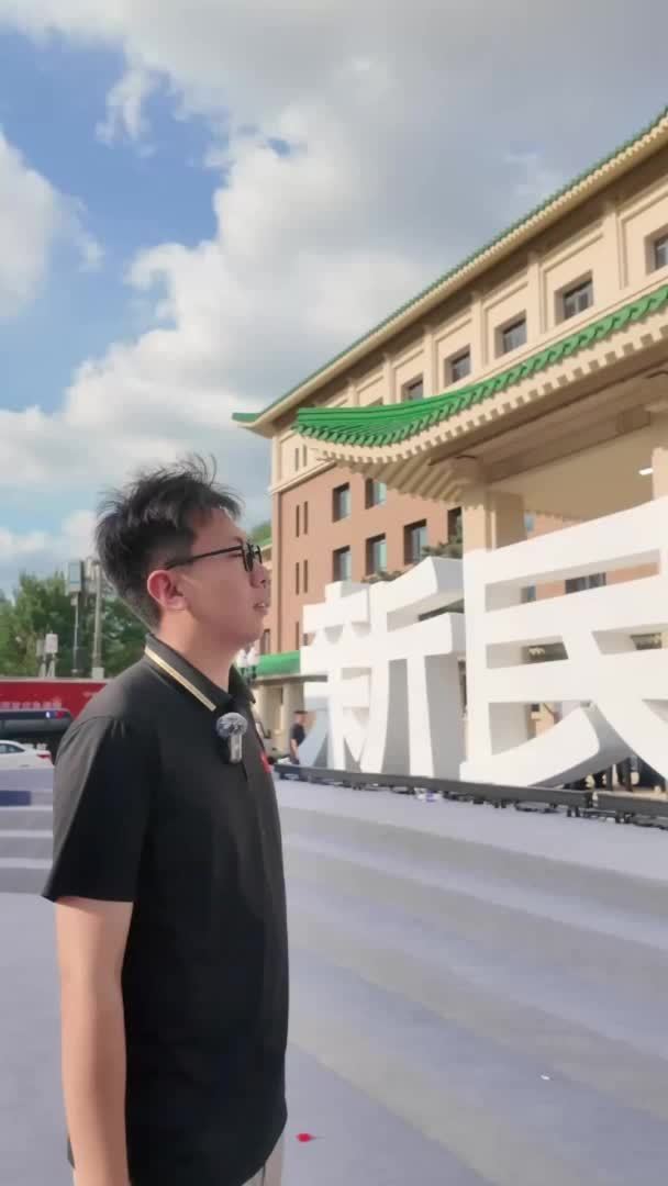 秀我中国｜新民向新：这条街，好逛