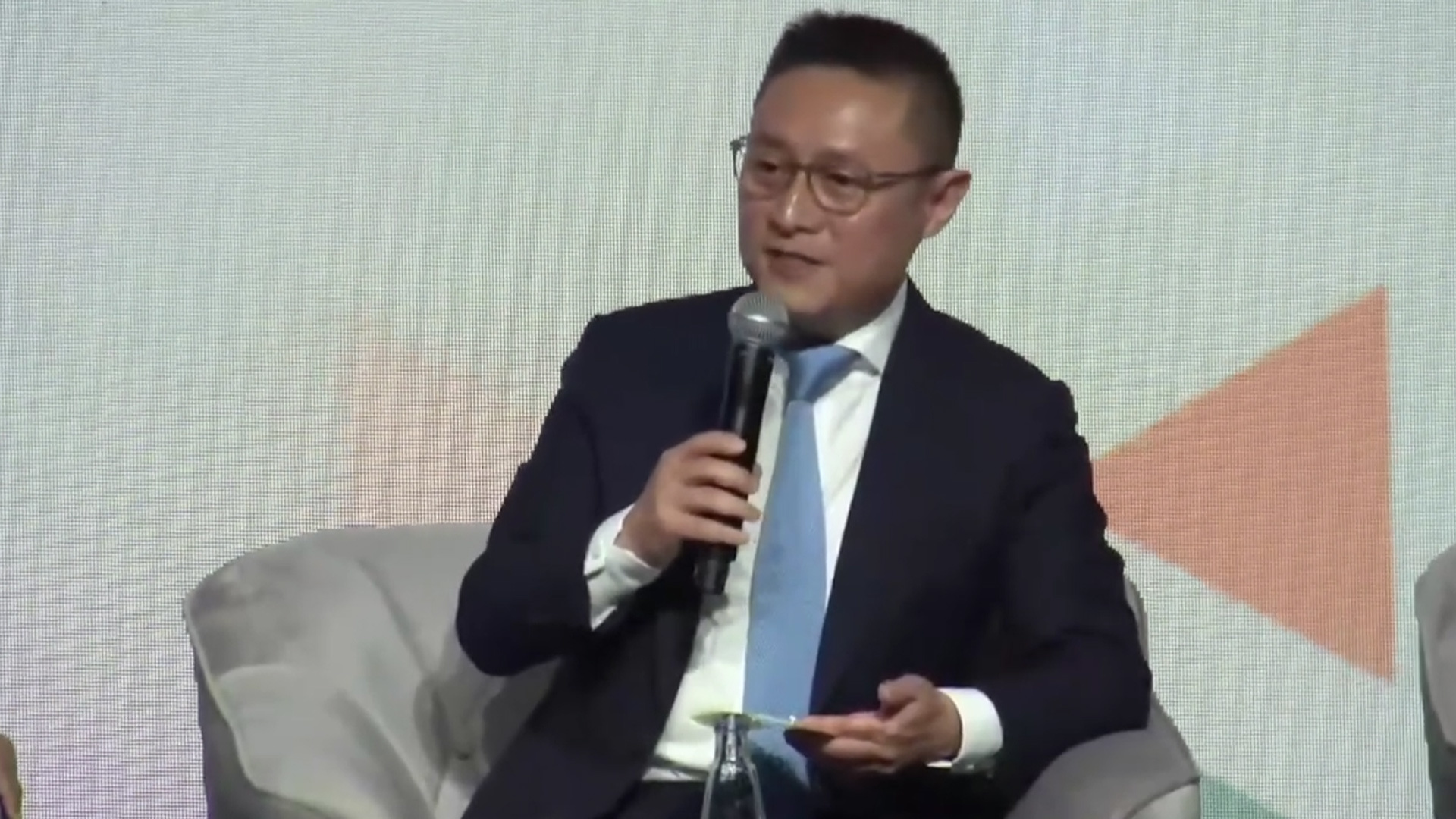 李世默：全球化难以为继有两个原因，一个来自美西方内部，一个是中国不再甘于边缘位置